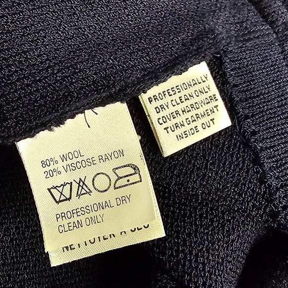 St. John Collection V-Neck Button Front Santana Knit Blazer, Classic, Blue, Sz 2 - Picture 8 of 11